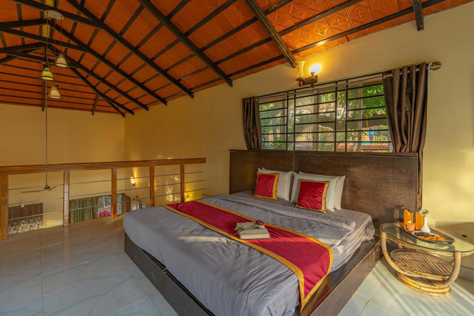 Q Swarga Retreat Hotel Attigundi Exterior photo