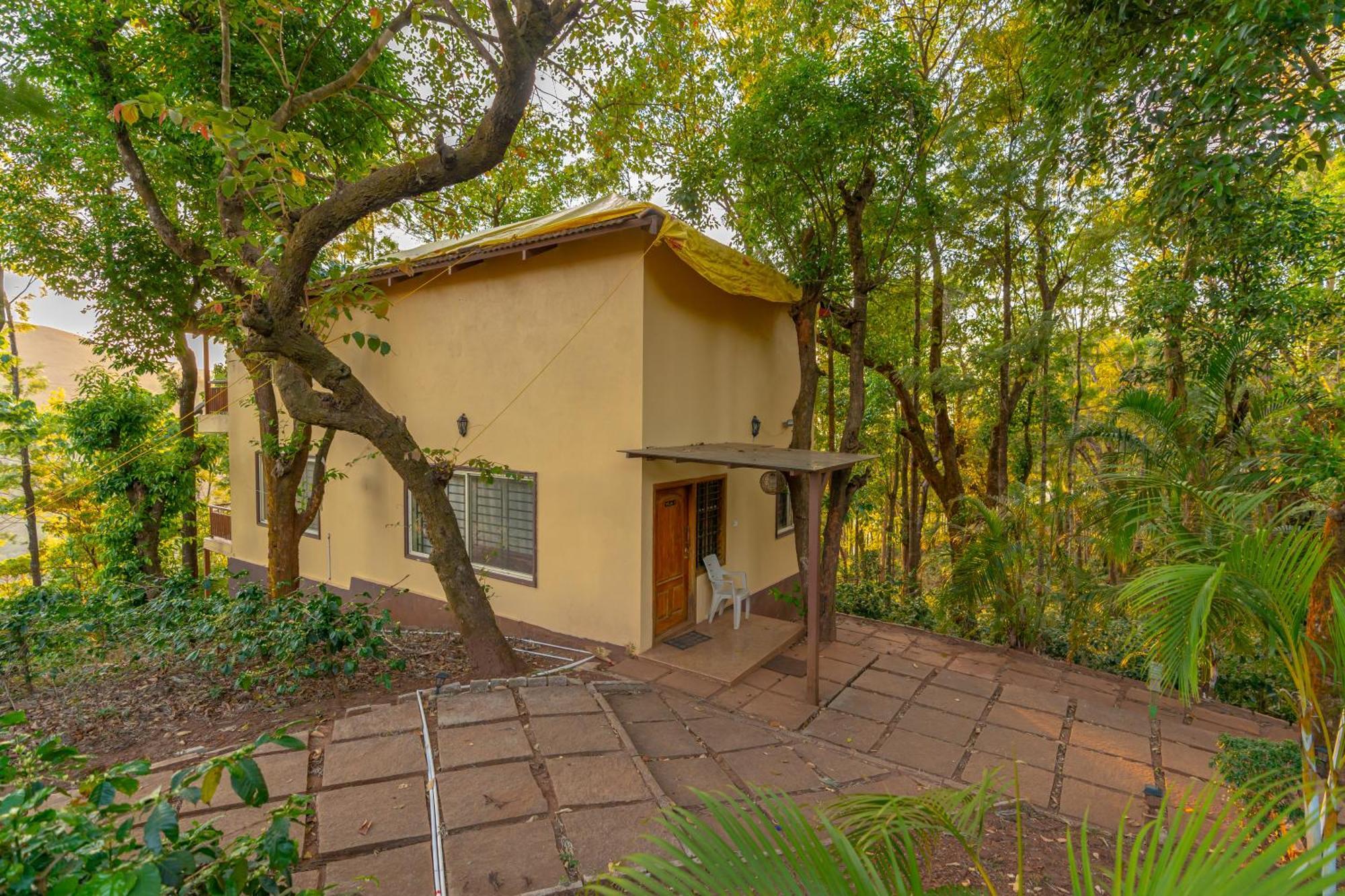 Q Swarga Retreat Hotel Attigundi Exterior photo