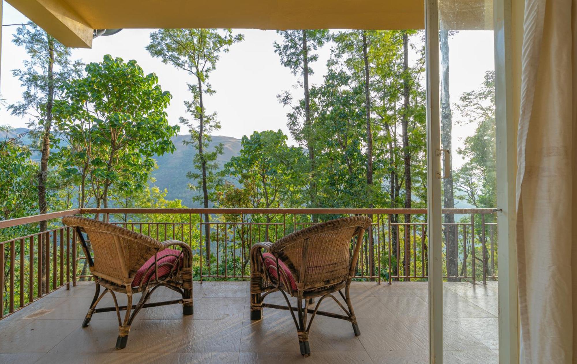 Q Swarga Retreat Hotel Attigundi Exterior photo