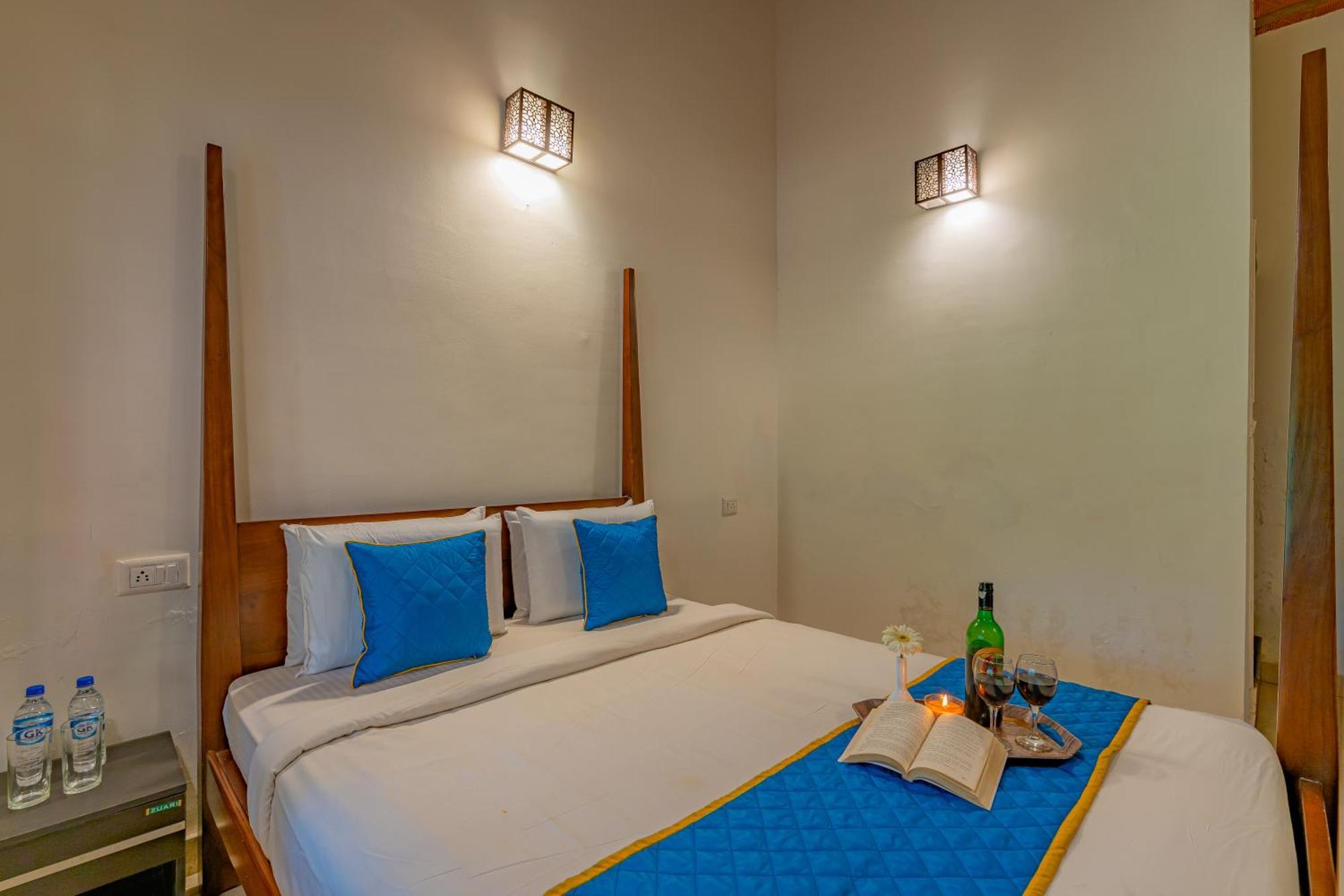 Q Swarga Retreat Hotel Attigundi Exterior photo