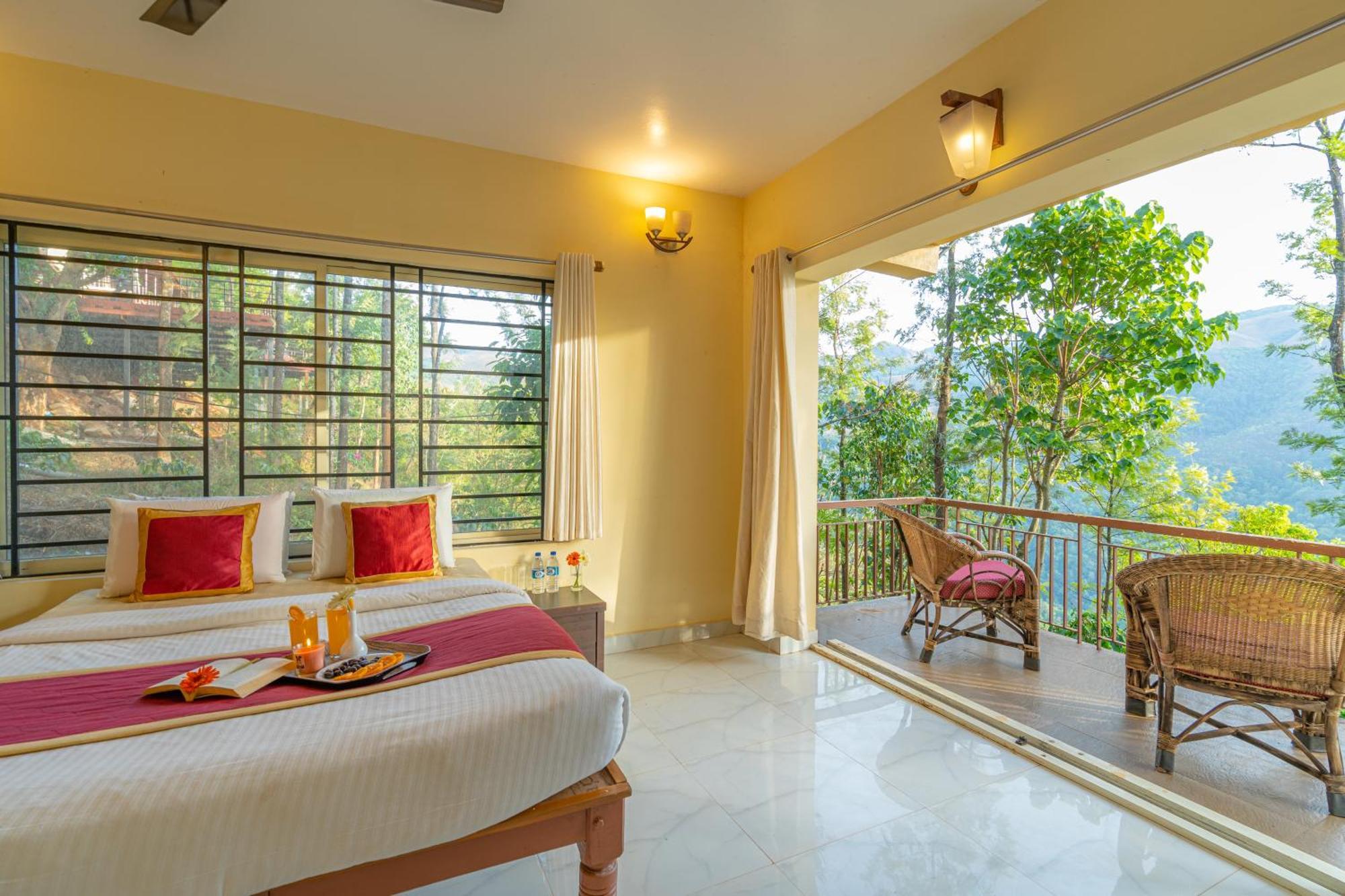 Q Swarga Retreat Hotel Attigundi Exterior photo